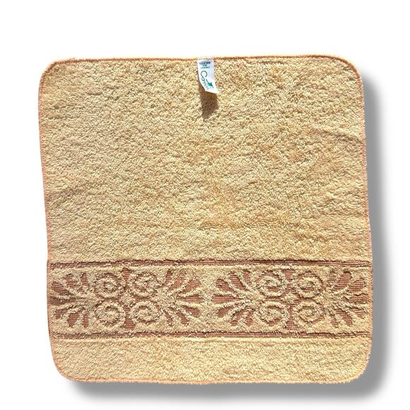 Vintage Cannon Monticello Washcloth Sculpted Floral Border Square New Deadstock - Picture 5 of 6